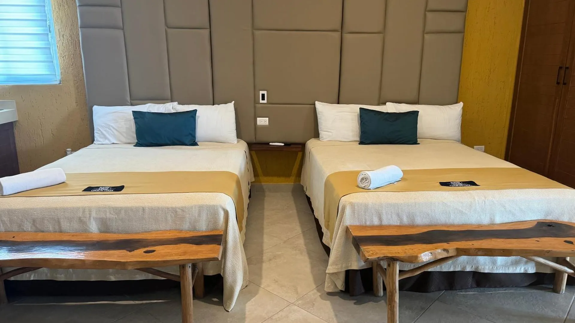 Suites Valentina Puerto Morelos 0*,